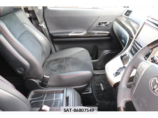 Toyota VELLFIRE 2013-08 7817611-19