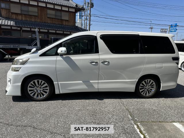 Toyota VELLFIRE 2013-07 7817877-1