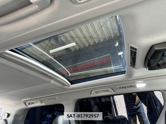 Toyota VELLFIRE 2013-07 7817877-12