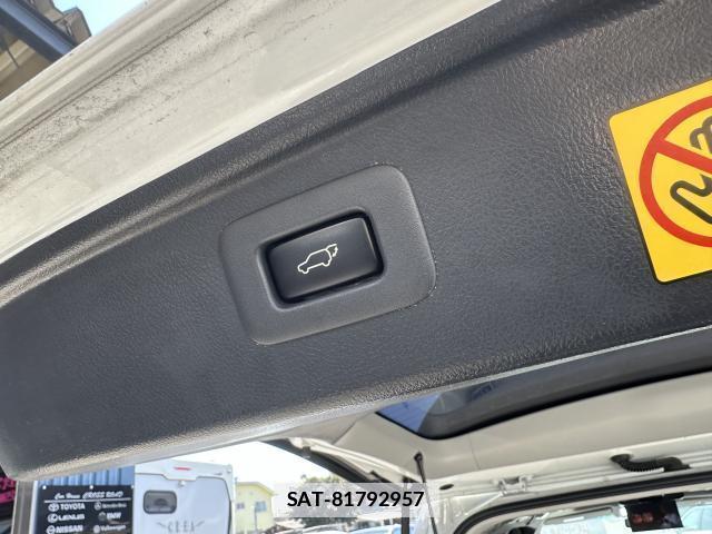 Toyota VELLFIRE 2013-07 7817877-17