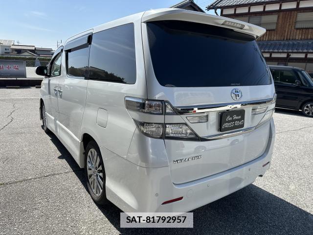 Toyota VELLFIRE 2013-07 7817877-2