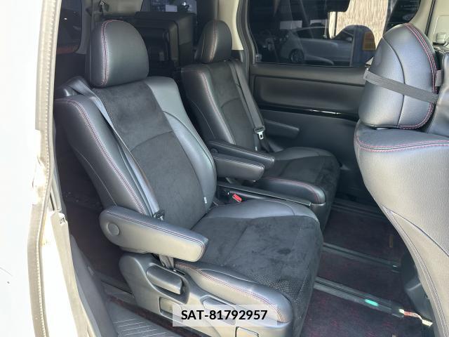 Toyota VELLFIRE 2013-07 7817877-8