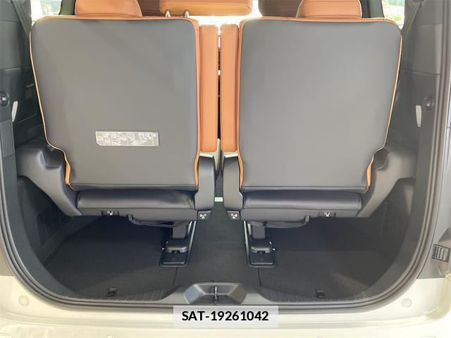 Toyota VELLFIRE 2026-04 7818716-17
