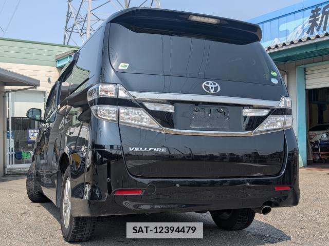 Toyota VELLFIRE 2013-03 7819069-1