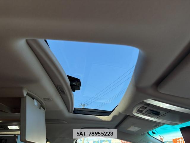 Toyota VELLFIRE 2011-12 7819121-12