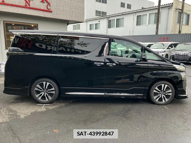 Toyota VELLFIRE 2020-06 7819254-19
