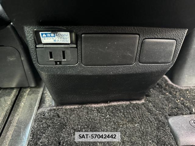 Toyota VELLFIRE 2017-10 7819338-6