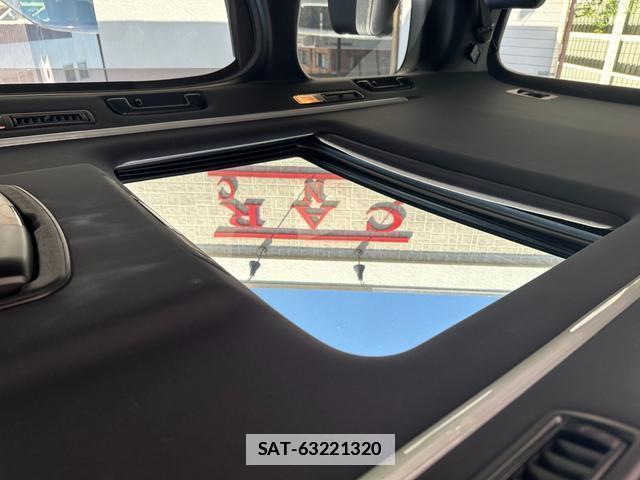 Toyota VELLFIRE 2017-03 7819340-11