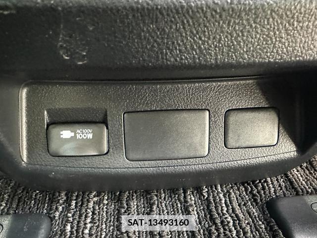 Toyota VELLFIRE 2018-05 7819343-8