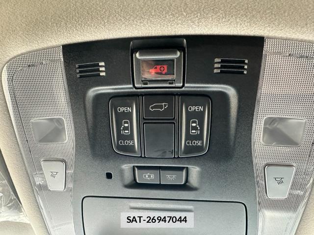 Toyota VELLFIRE 2018-01 7819350-10