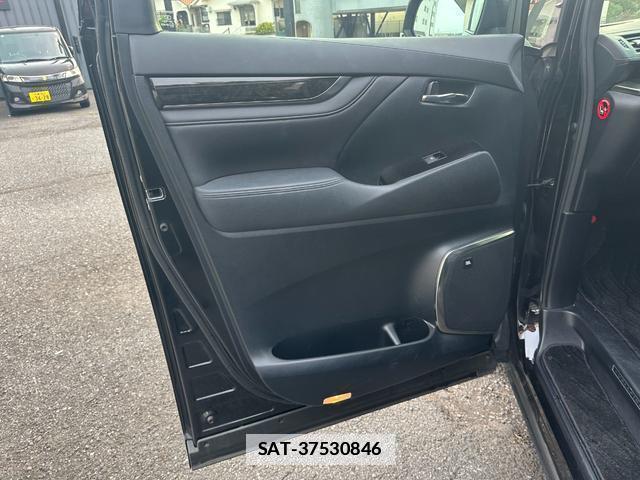 Toyota VELLFIRE 2016-04 7819352-19
