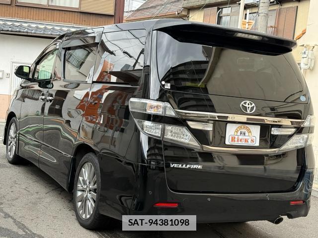 Toyota VELLFIRE 2013-03 7820806-8
