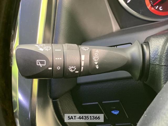 Toyota VELLFIRE 2018-05 7822123-17