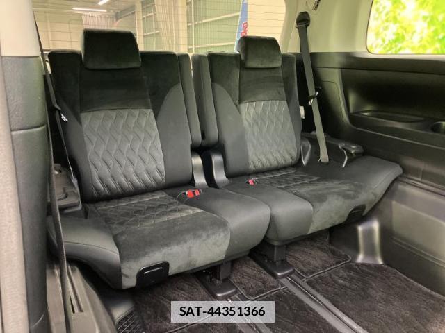 Toyota VELLFIRE 2018-05 7822123-5