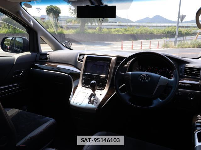 Toyota VELLFIRE 2013-08 7822981-1
