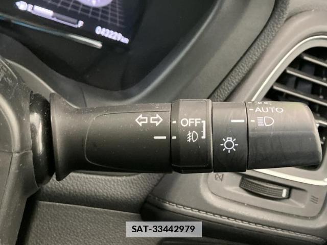 Honda VEZEL 2019-04 7813289-15