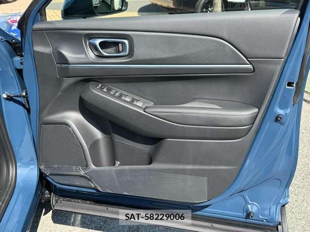 Honda VEZEL 2026-05 7816017-12