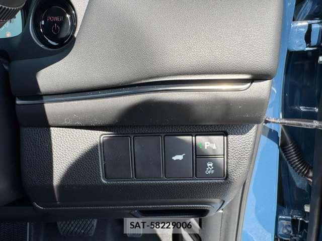 Honda VEZEL 2026-05 7816017-16