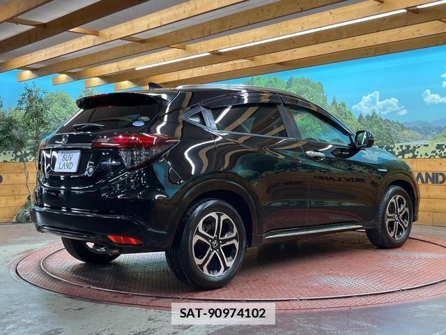 Honda VEZEL 2018-06 7816280-16