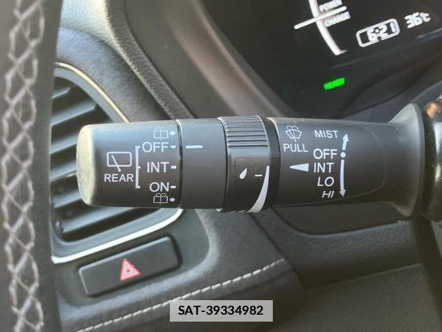 Honda VEZEL 2017-06 7818906-13
