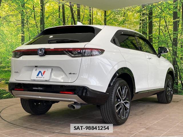 Honda VEZEL 2024-04 7819363-16