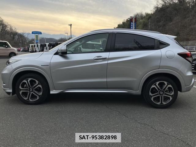 Honda VEZEL 2015-02 7820944-1