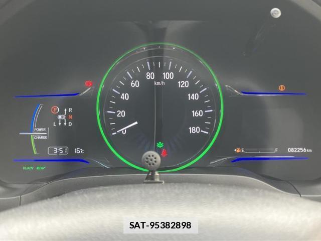 Honda VEZEL 2015-02 7820944-13