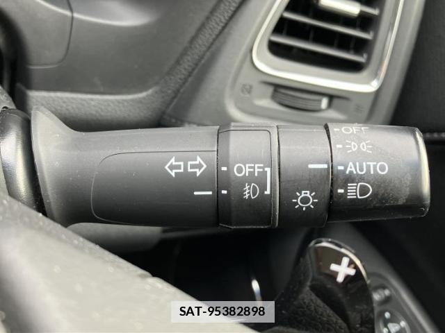 Honda VEZEL 2015-02 7820944-15