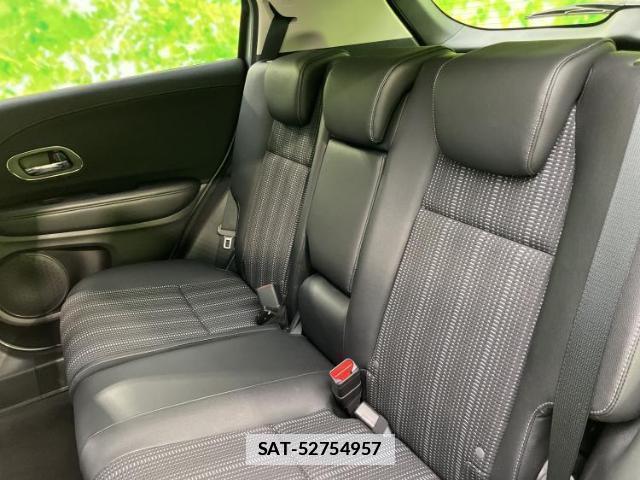 Honda VEZEL 2015-03 7820984-6