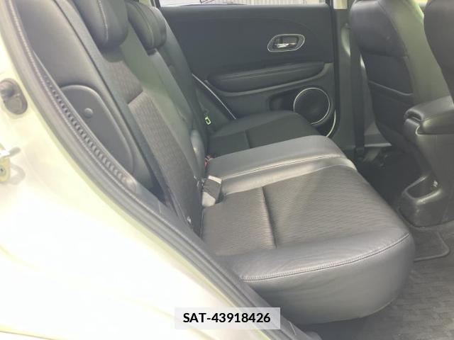 Honda VEZEL 2019-08 7821238-4