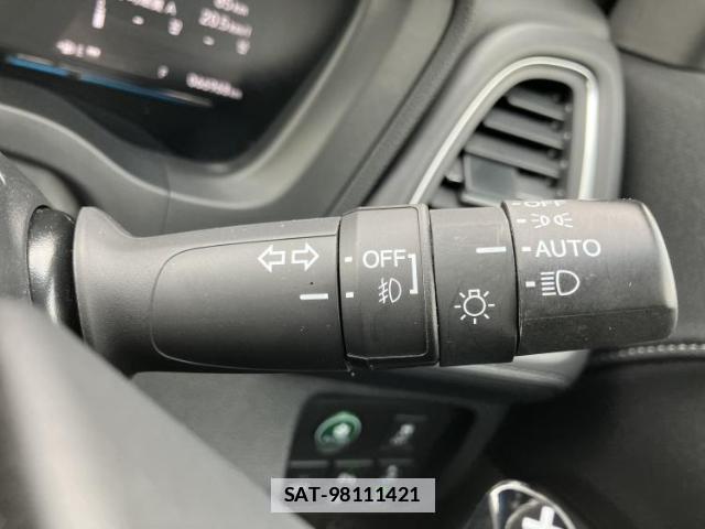 Honda VEZEL 2018-03 7821477-15