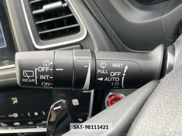 Honda VEZEL 2018-03 7821477-16
