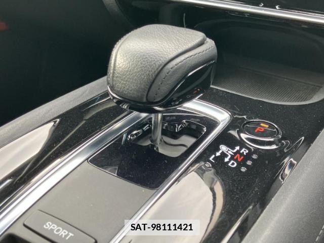 Honda VEZEL 2018-03 7821477-17
