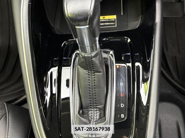 Honda VEZEL 2021-04 7821614-17