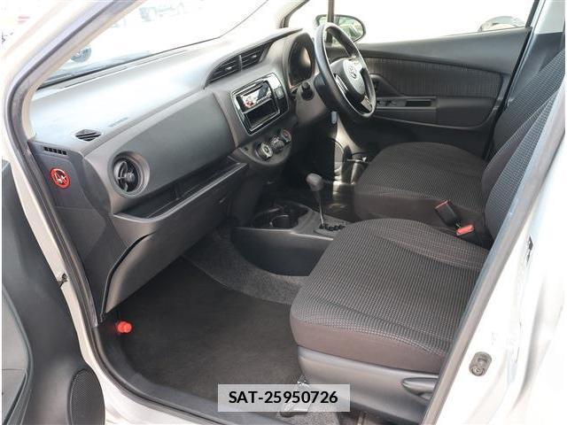 Toyota VITZ 2017-03 7811894-14