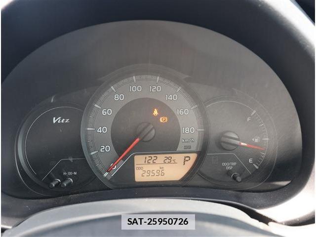 Toyota VITZ 2017-03 7811894-6