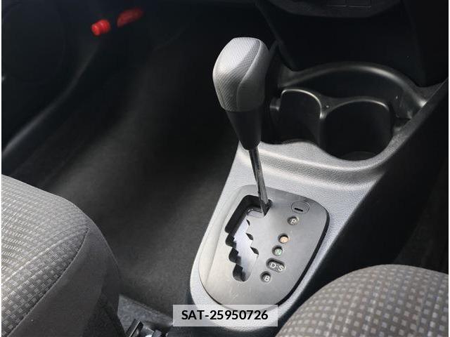 Toyota VITZ 2017-03 7811894-8