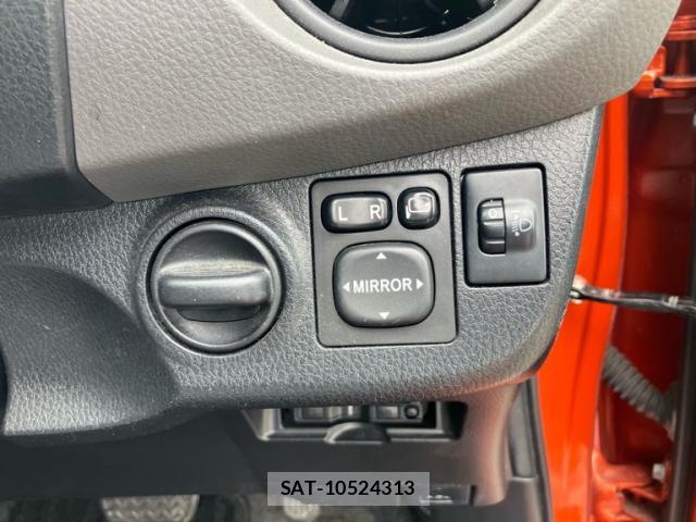 Toyota VITZ 2016-08 7812721-14