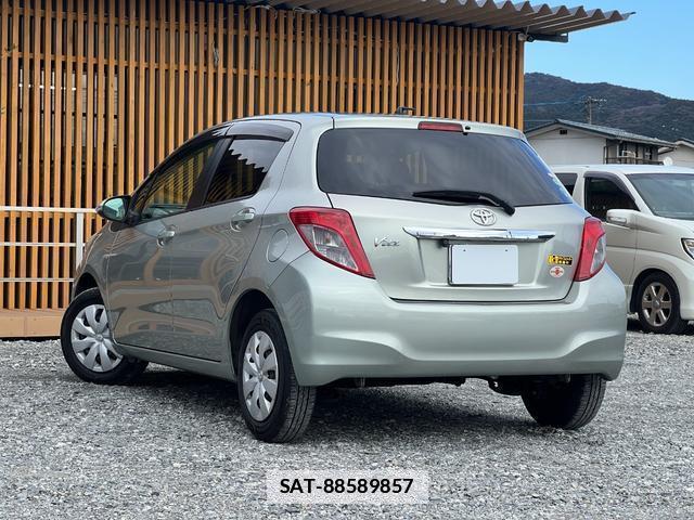 Toyota VITZ 2012-05 7813801-1