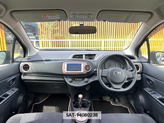 Toyota VITZ 2013-03 7813823-2