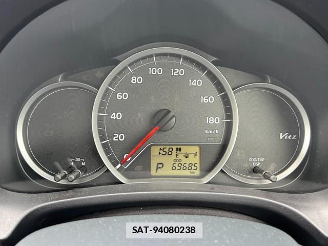 Toyota VITZ 2013-03 7813823-8