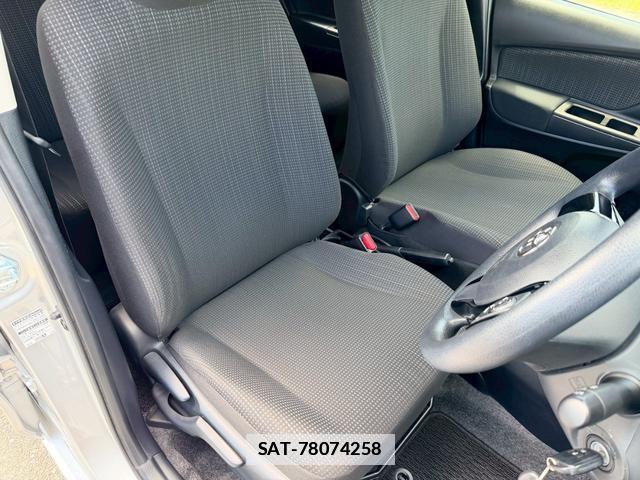 Toyota VITZ 2017-02 7816225-4