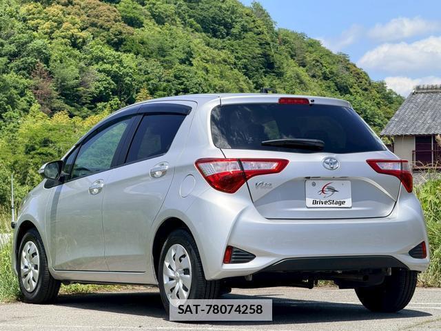 Toyota VITZ 2017-02 7816225-8