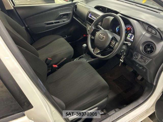 Toyota VITZ 2019-05 7816668-7