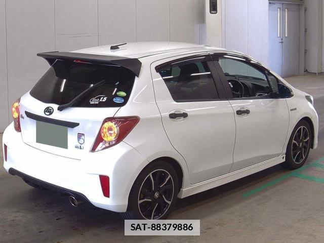Toyota VITZ 2011-03 7816723-4