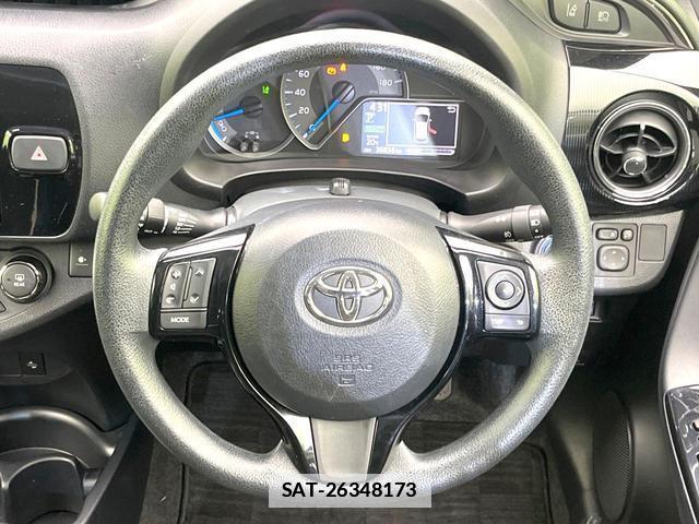 Toyota VITZ 2017-05 7818084-10