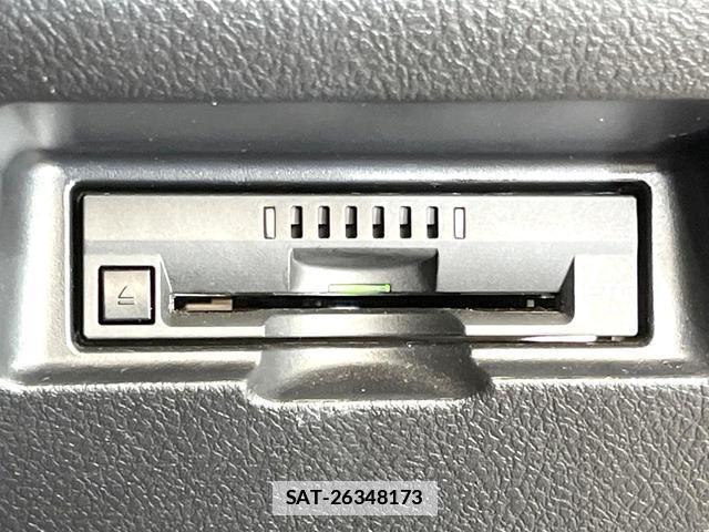 Toyota VITZ 2017-05 7818084-5