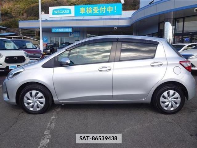 Toyota VITZ 2017-03 7818910-1