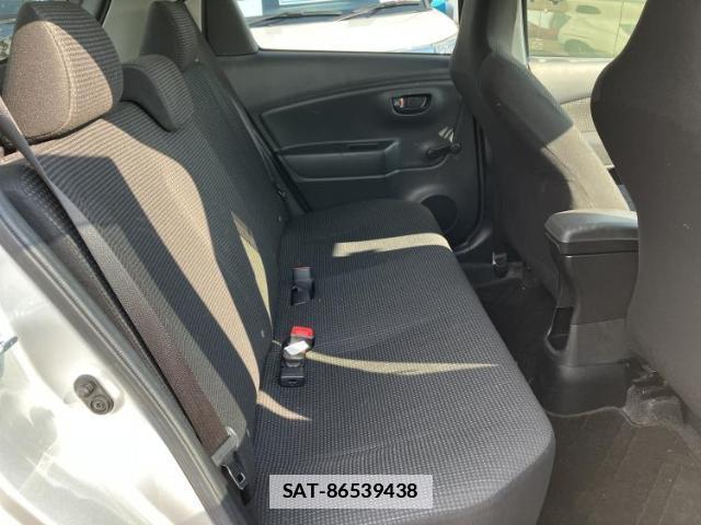 Toyota VITZ 2017-03 7818910-4
