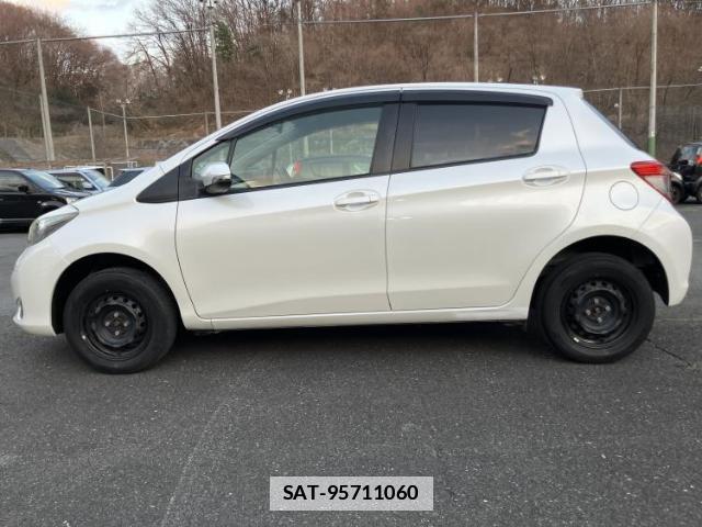 Toyota VITZ 2013-03 7820963-1